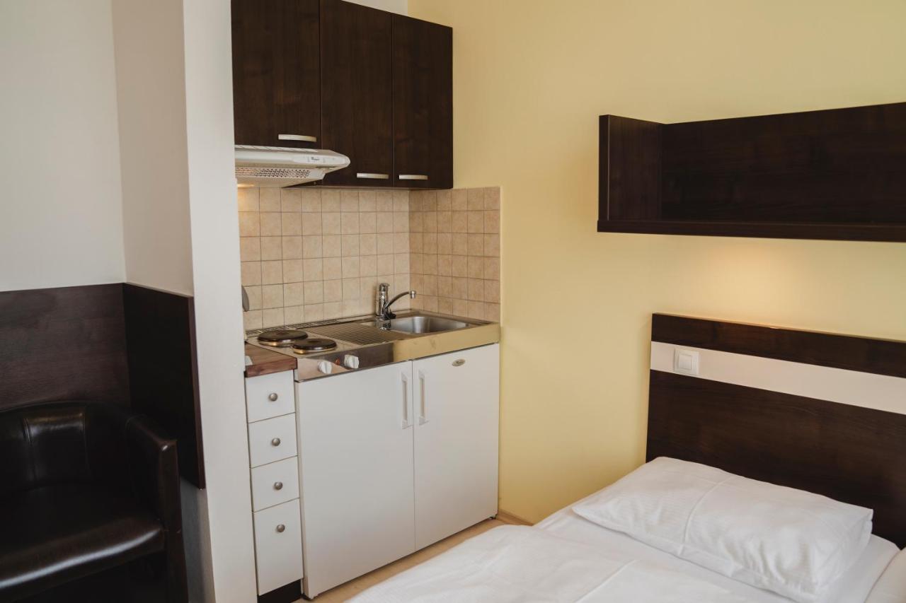Apartman Angelika Bešeňová Buitenkant foto